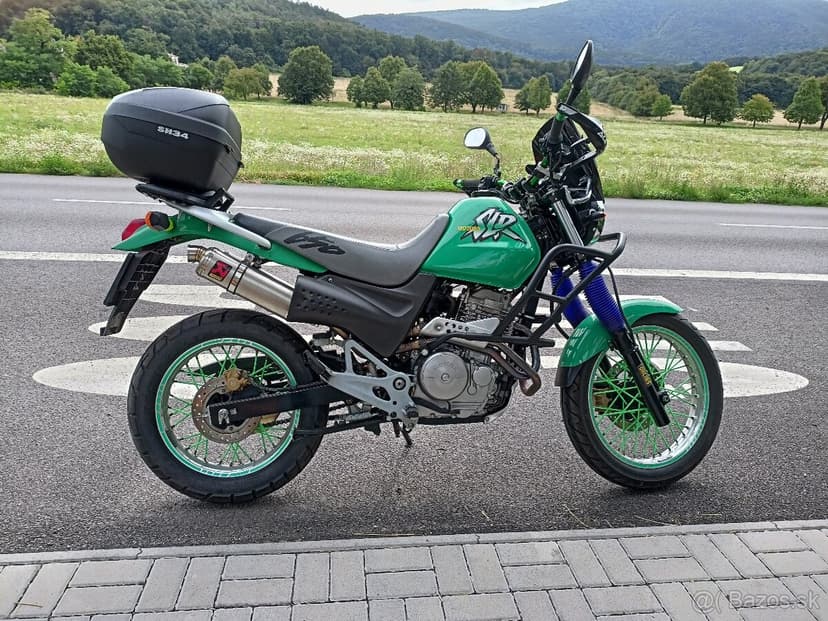 Honda slr 650 cukrík