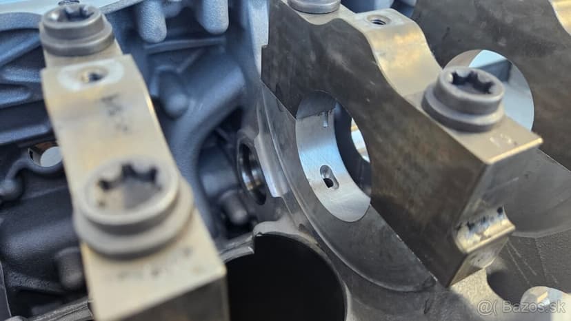 Blok motora Land Rover 2.0 Ingenium DTD