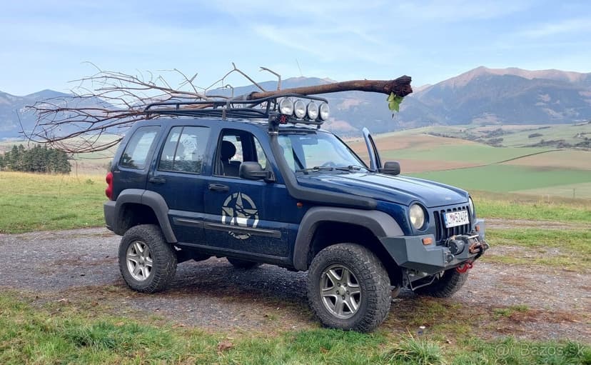 Jeep cherokee liberty kj 2.5 CRD 4x4 offroad špeciál