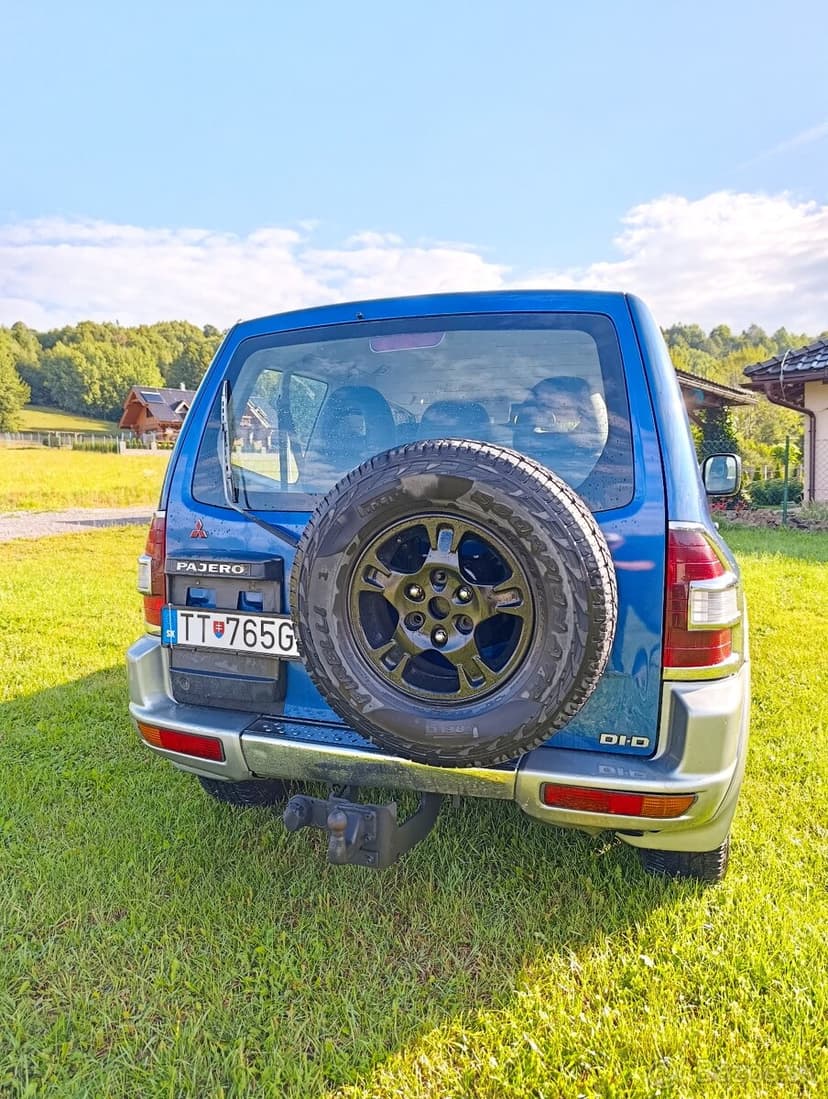 Predám Mitsubishi Pajero V60