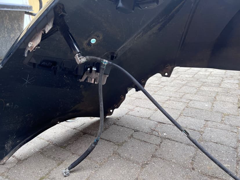 Predný nárazník Toyota Hilux r.v 2021