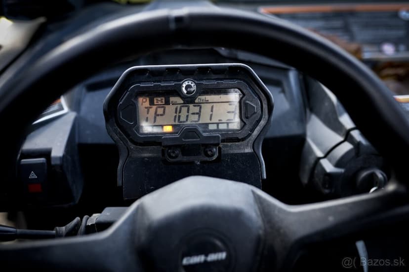 BRP Can AM Maverick TRAIL DPS 800R