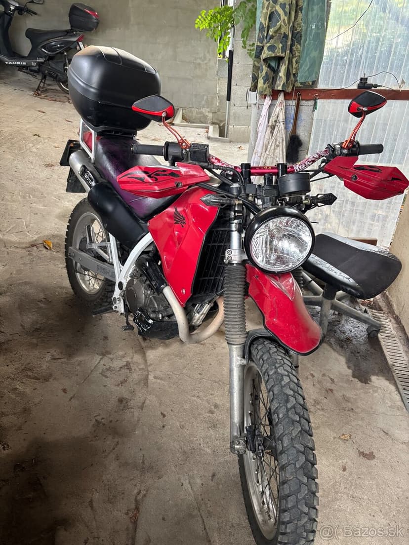 Honda nx 250 dominator