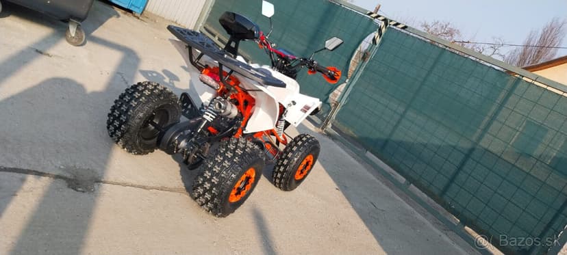 Stvorkolka Avenger 125 automat 8´´ + zadná opierka