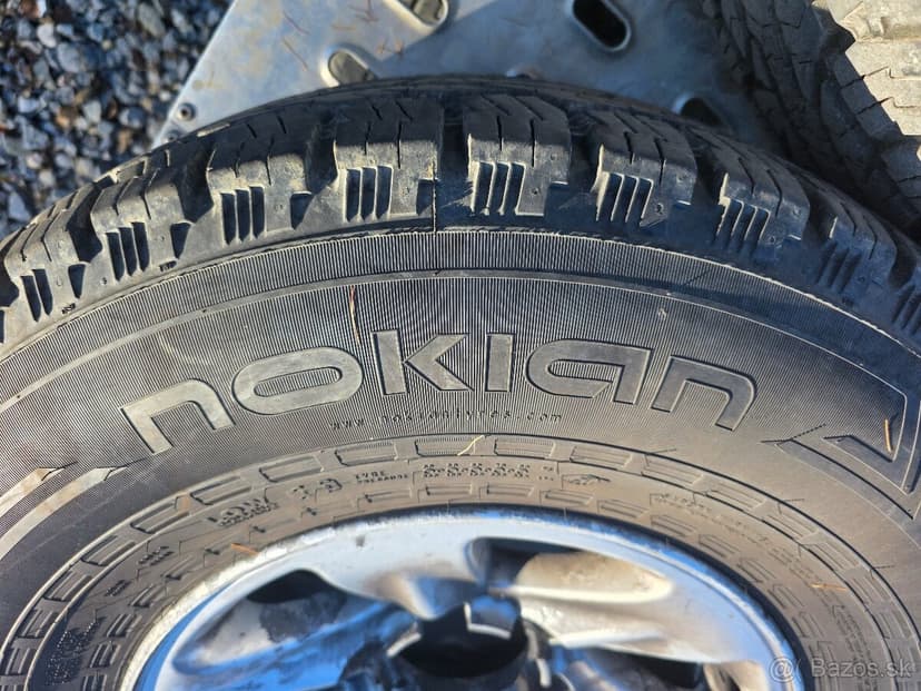 Nokian Rotiva AllTerrain 285/75 r16