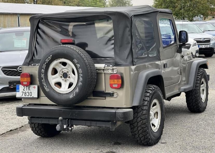 Jeep Wrangler 2.4i Sport 4x4 NAVIJÁK TAŽNÉ benzín manuál