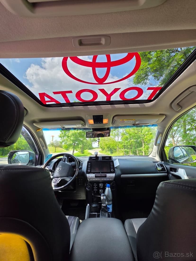 Toyota LC150 ,diesel,automat,Executice , 7míst , stř.okno