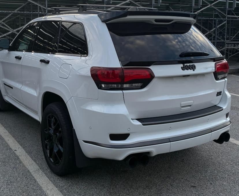 Jeep Grand Cherokee krídlo spoiler