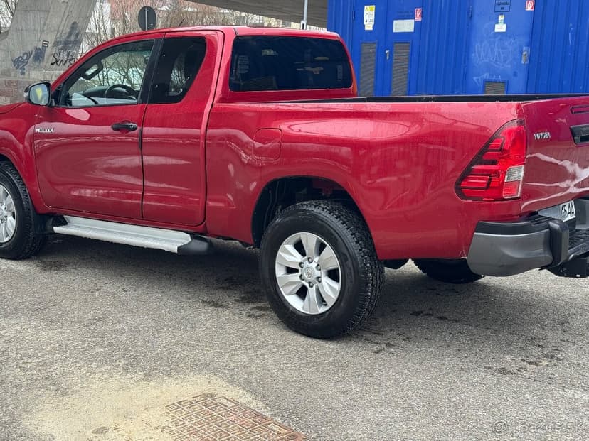 Toyota Hilux