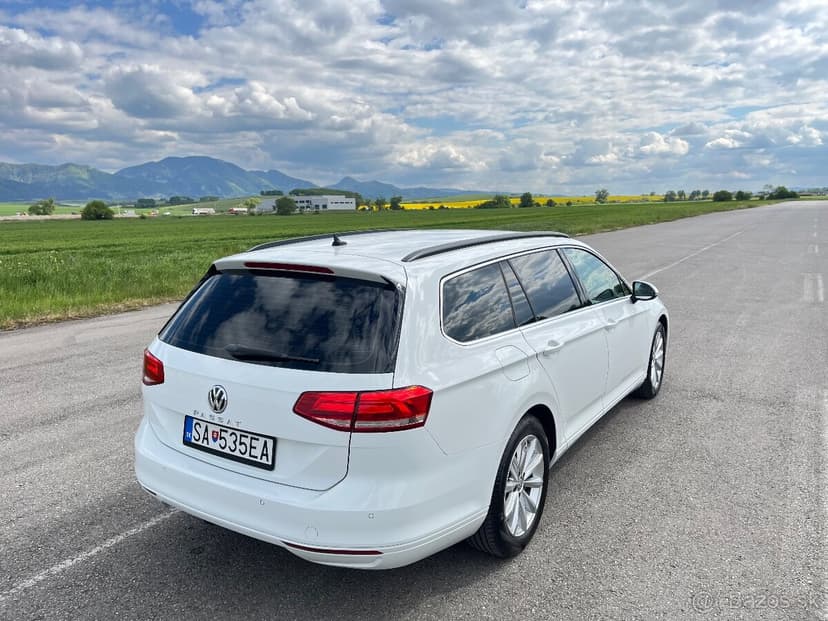 VW Passat 2.0TDI DSG 2019 - navi, nová STK a rozvody