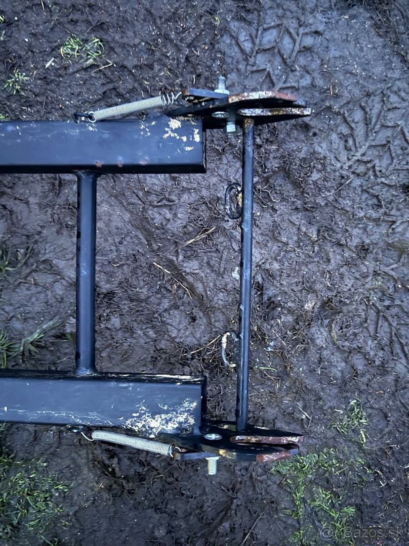 Snezná radlica na sneh