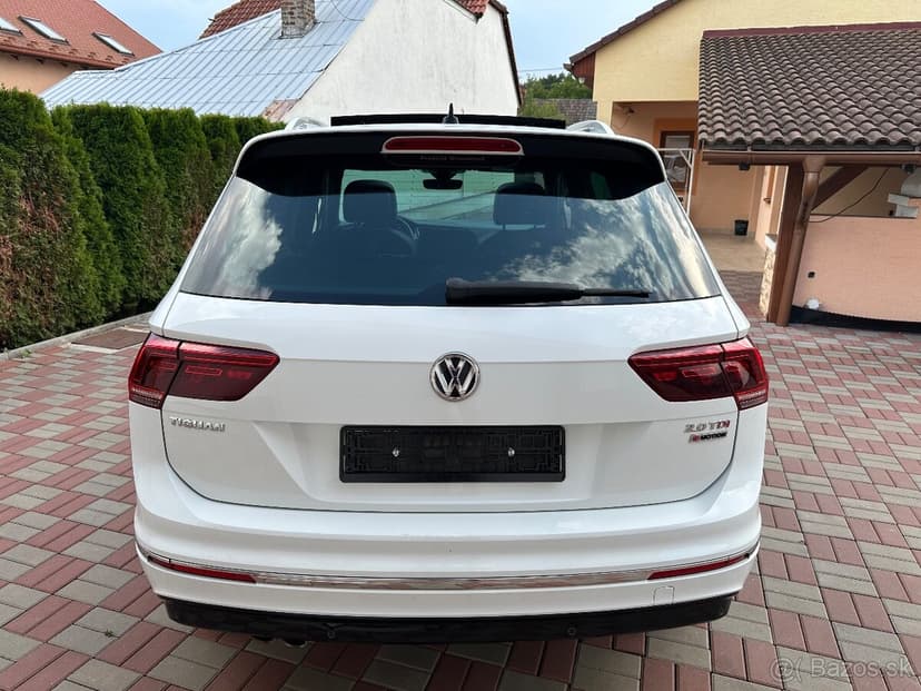 VW Tiguan 2.0 TDI 140kw DSG 4Motion R-Line Panorama