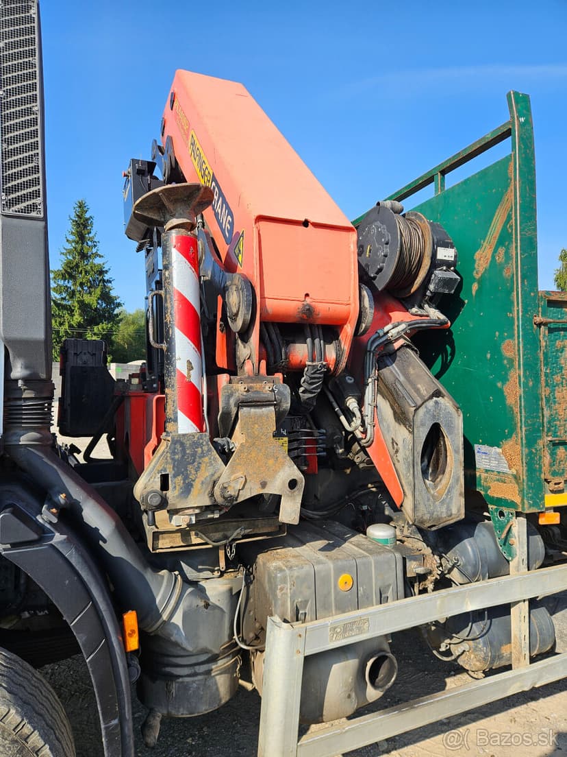 Iveco Trakker 360 s hydraulickou rukou Palfinger PK44002