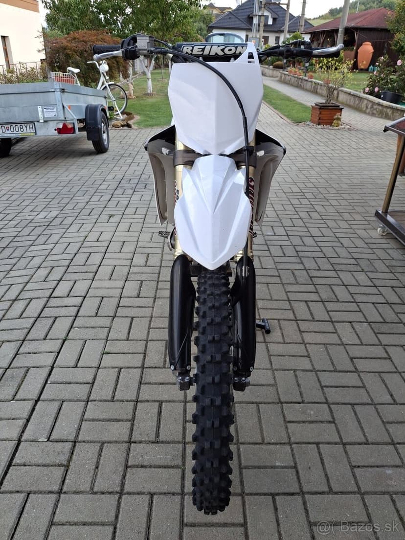 Predám Yamaha YZF 250