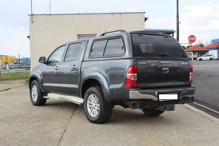 Toyota Hilux DC 3.0 I D-4D Sol A/T