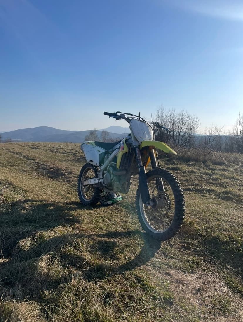 Suzuki Rmz450