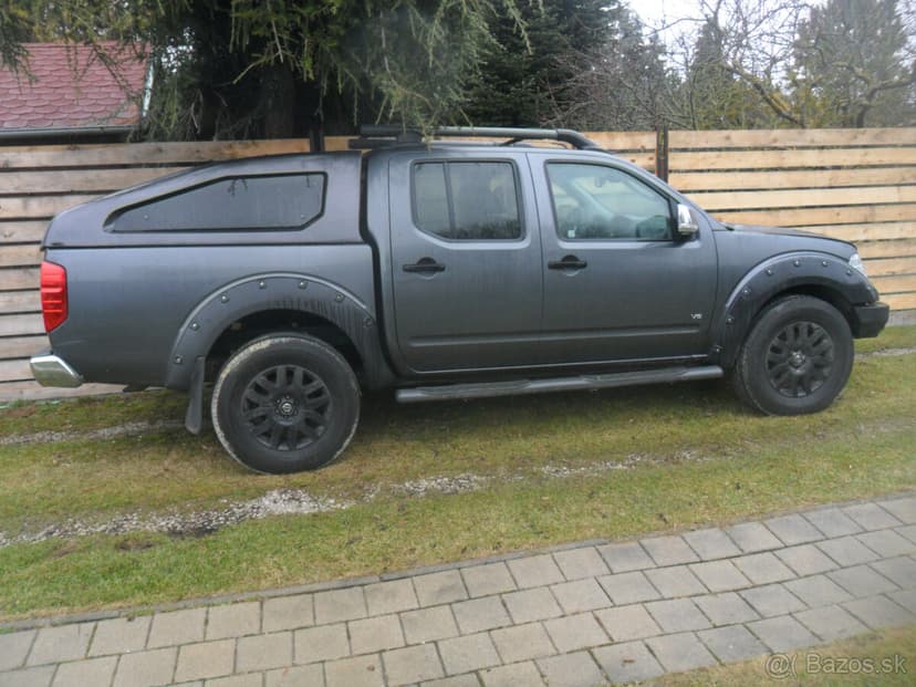 Predam Nissan Navara D40 - vada motora.
