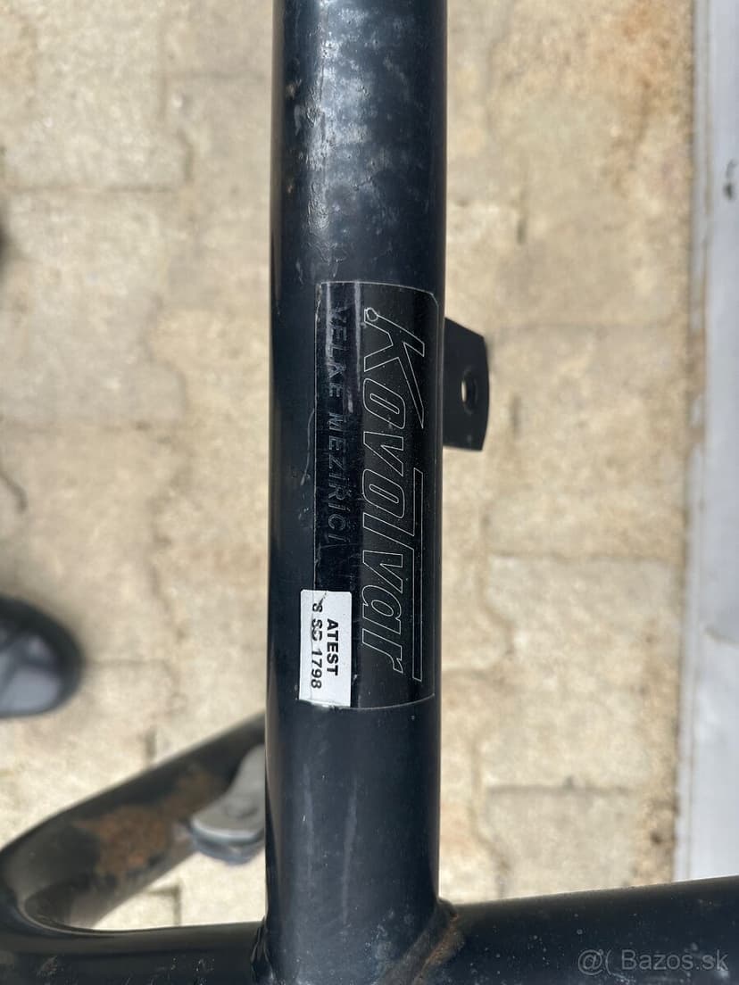 lada niva 4x4 predny ram original