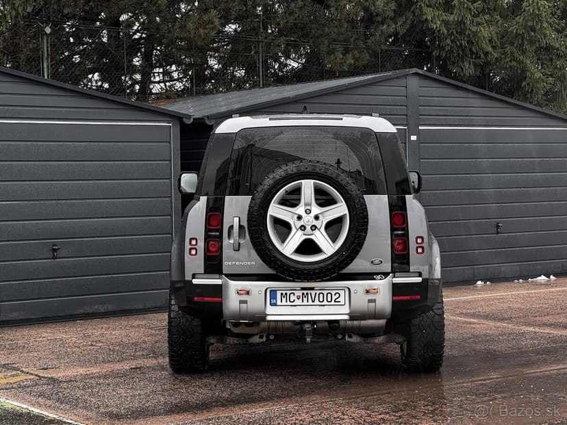 Land Rover Defender 90 3.0L Diesel