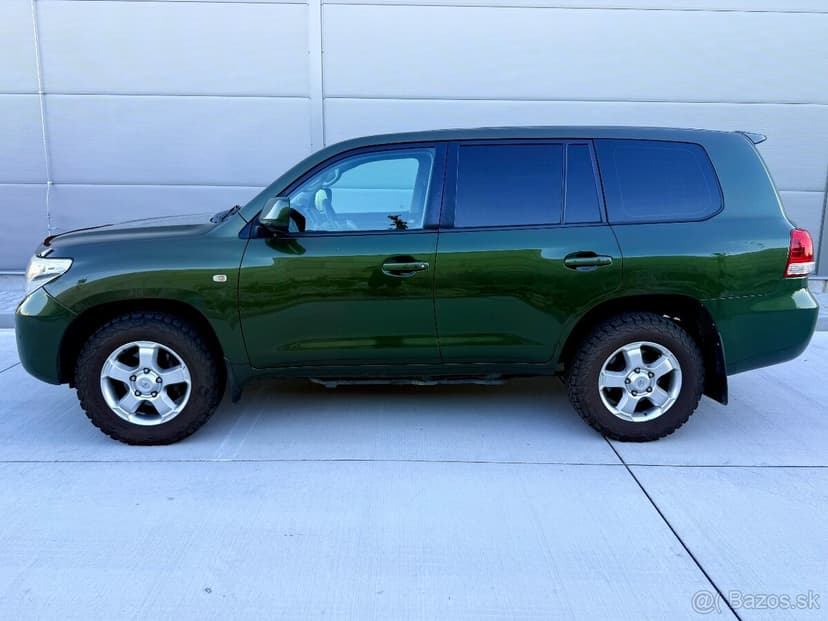 Toyota Land Cruiser 200 4.5 V8 D-4D