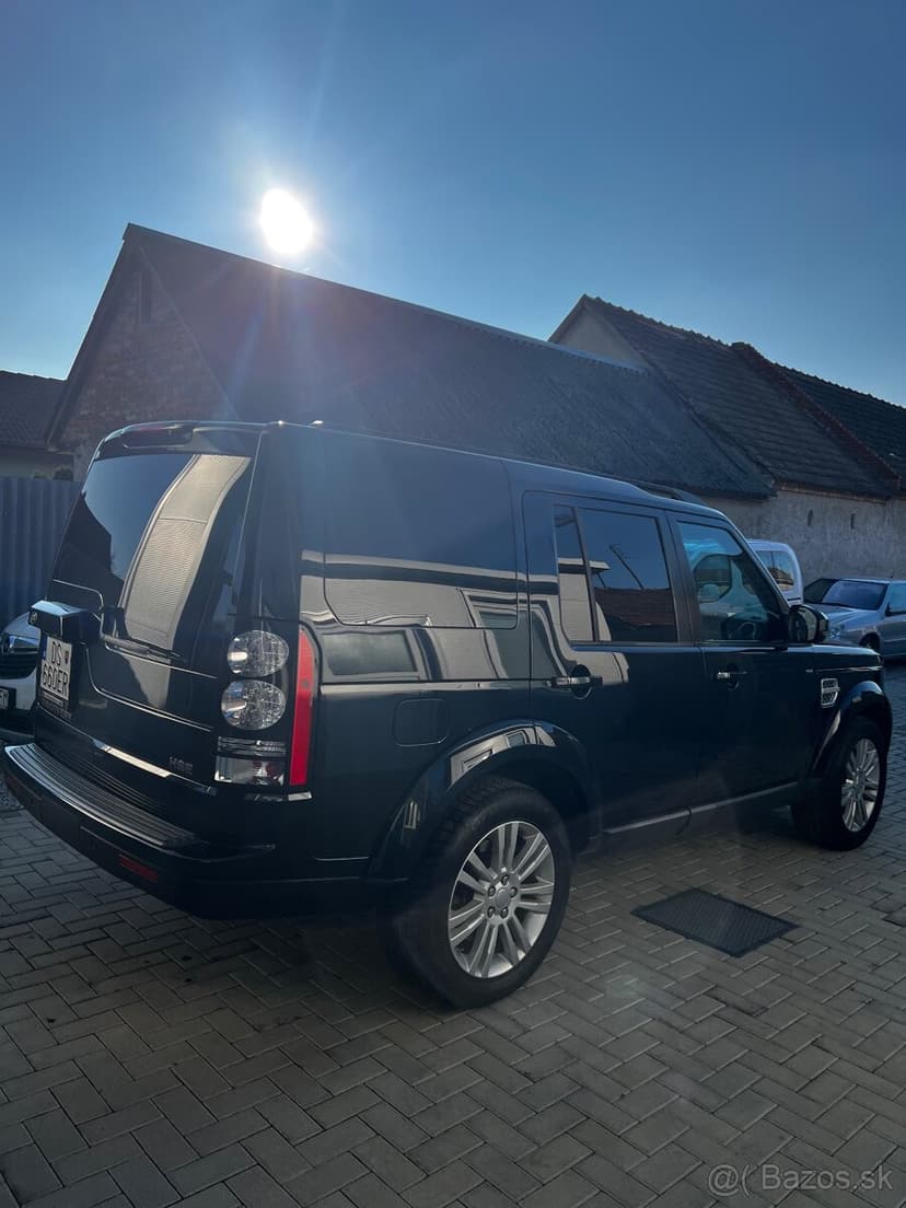 Land Rover Discovery 4