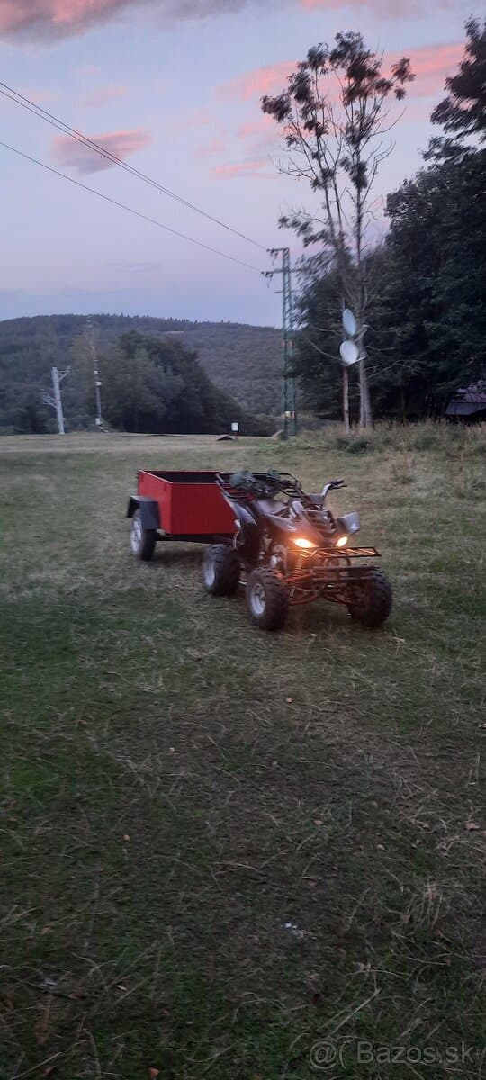 Predám štvorkolku  + prívesný vozík