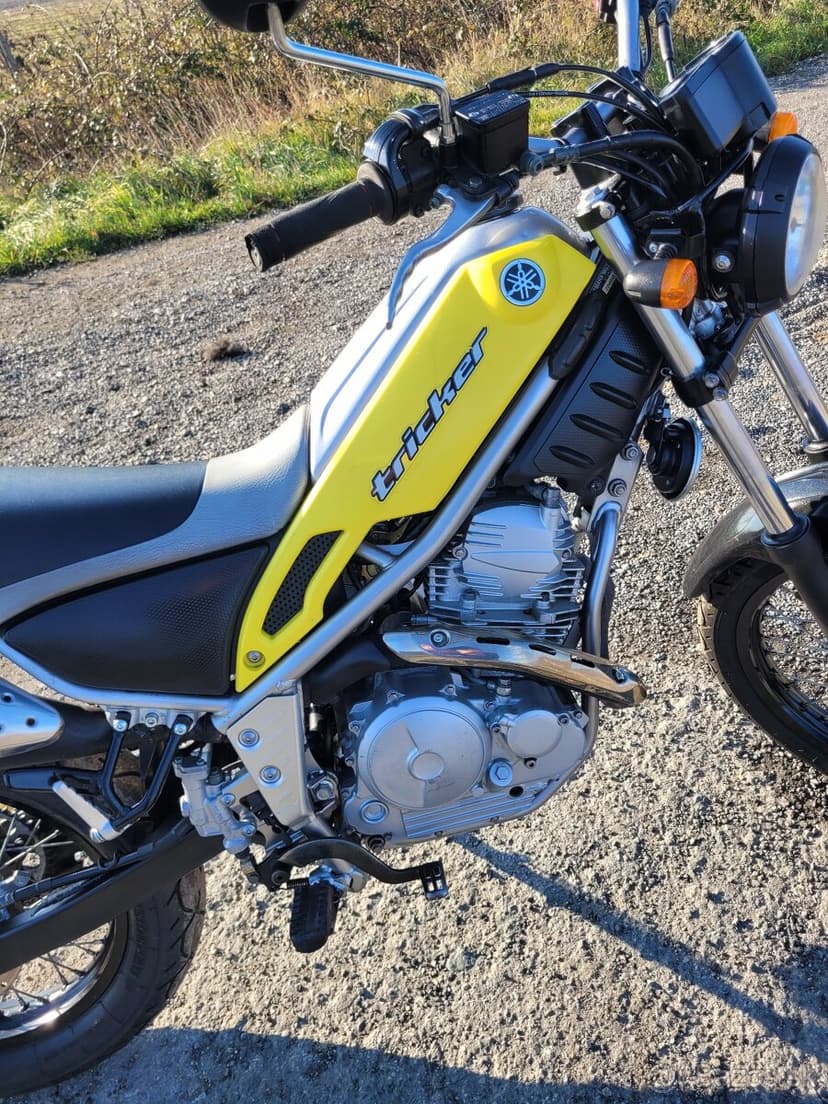 Yamaha XG 250 Tricker doklady