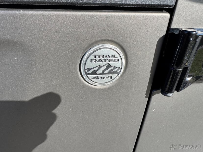 Predám Jeep WRANGLER