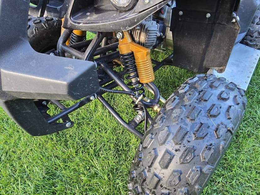 Predám štvorkolku MiniRocket Motors HB-ATV 125C