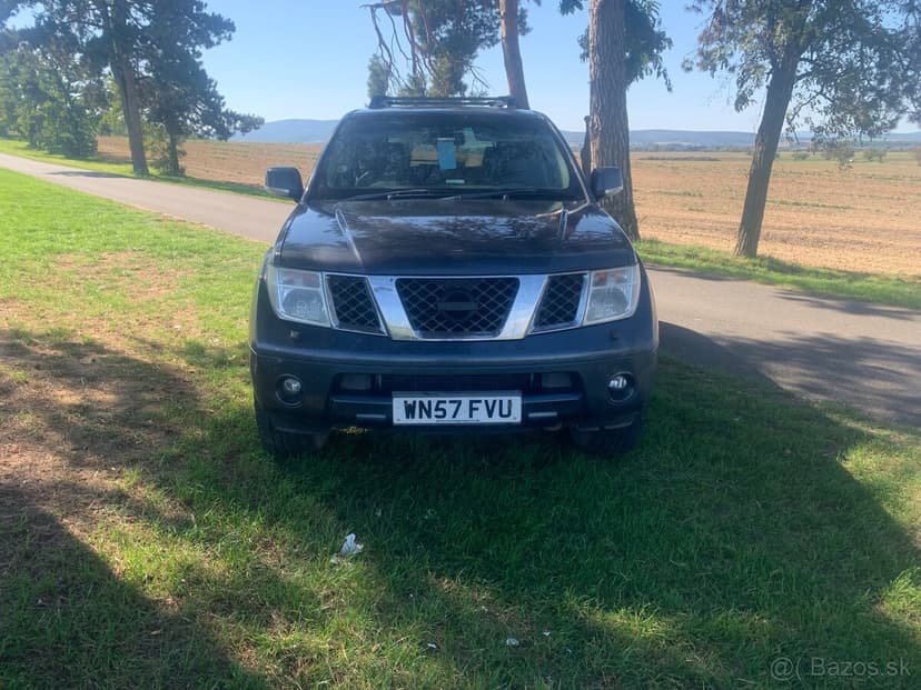 Nissan Pathfinder-2,5 Diesel-4x4..Rok-2008.Dovoz-GB-Anglicko