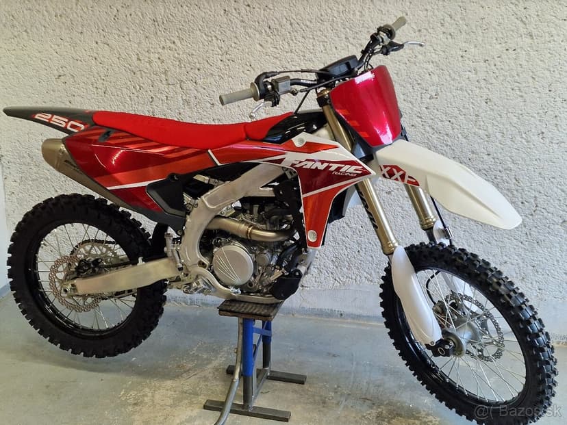 Fantic XXF 250 2025 Yamaha yz250f 25