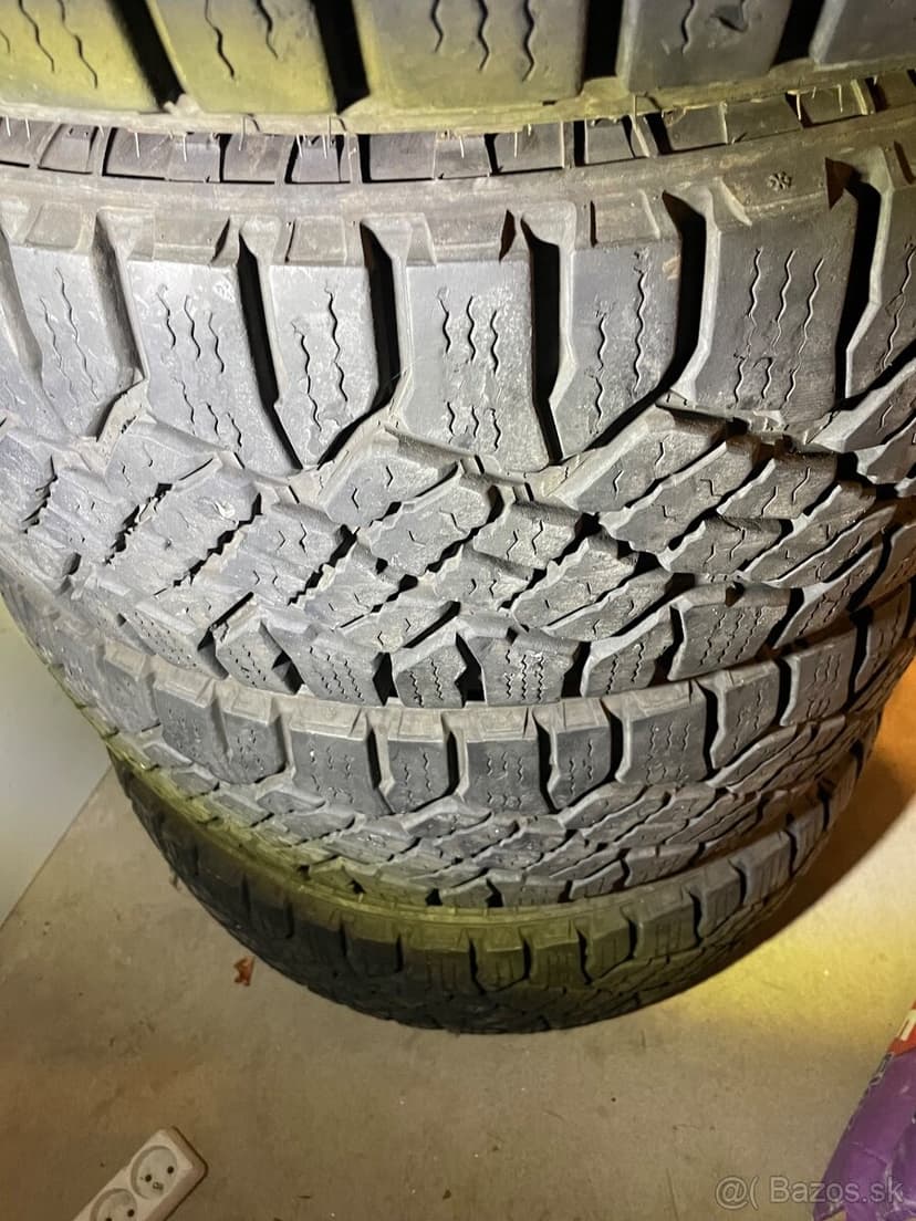 GOOD YEAR WRANGLER DURATRAC 255/55 R19