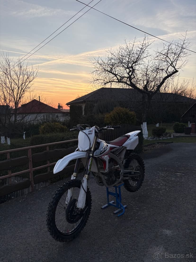 Predám Yamaha YZF 250 (2016)