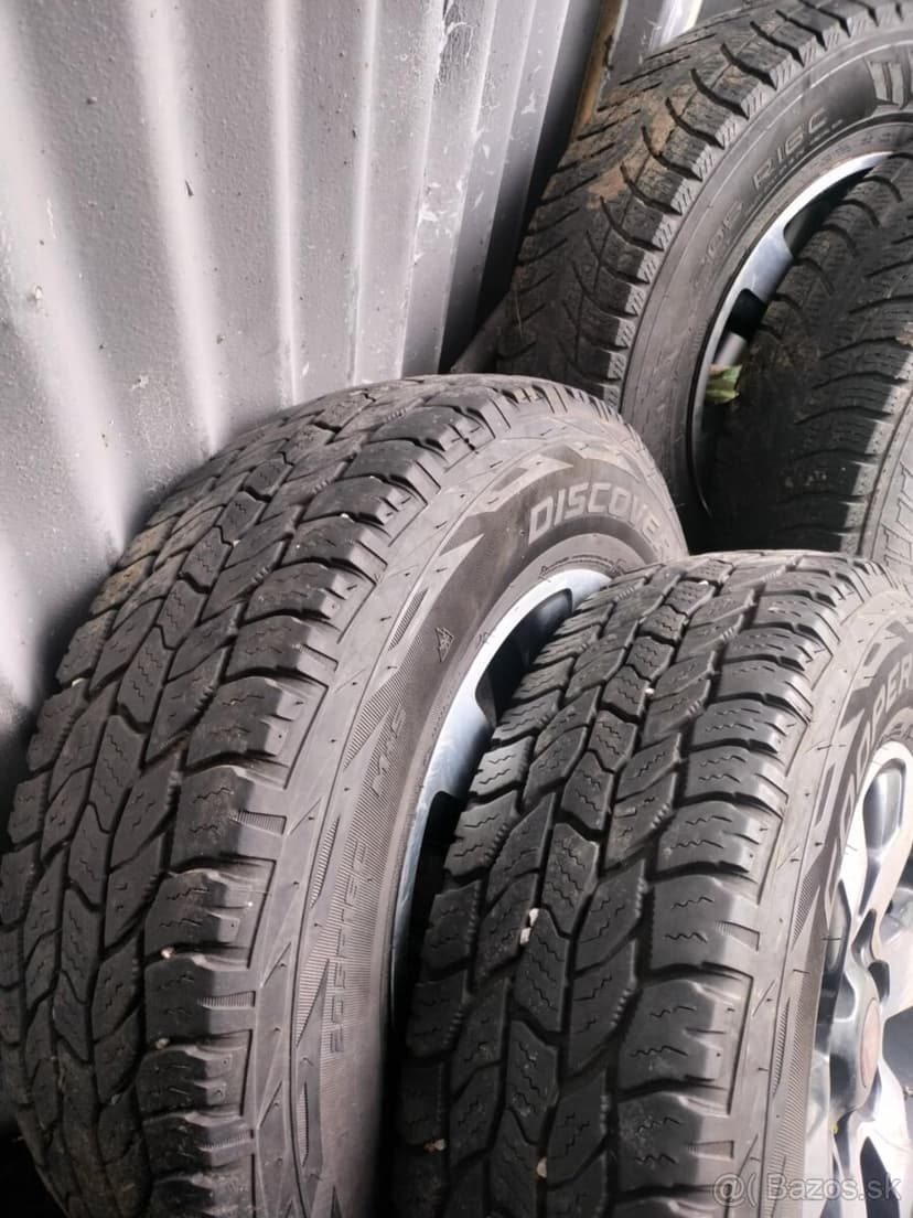 4ks alu disky orig. Fiat 6x139,7 r16 + pneu