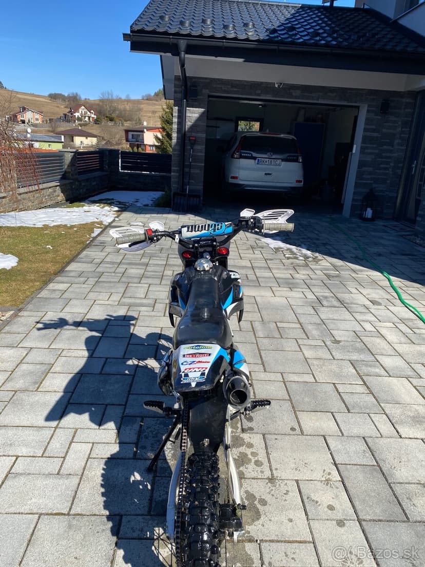 Stomp 140 Z3R Pitbike