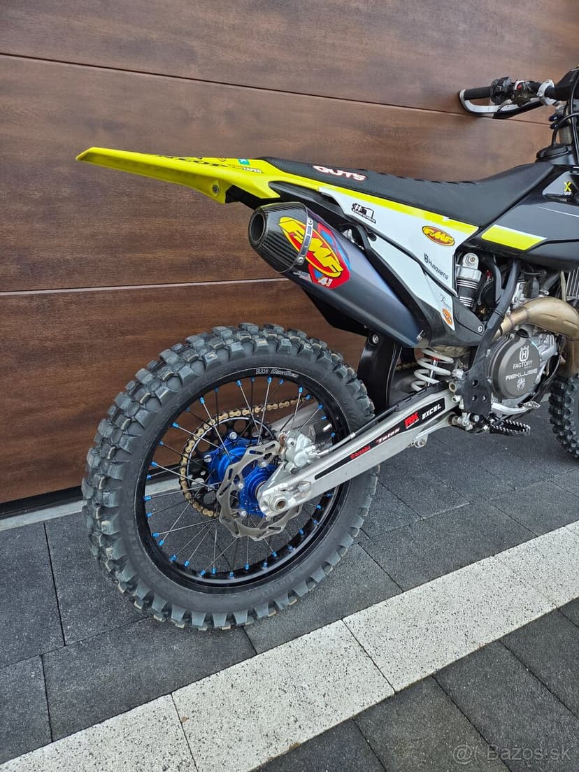 Husqvarna fc 450 rockstar top Ktm factory250.350