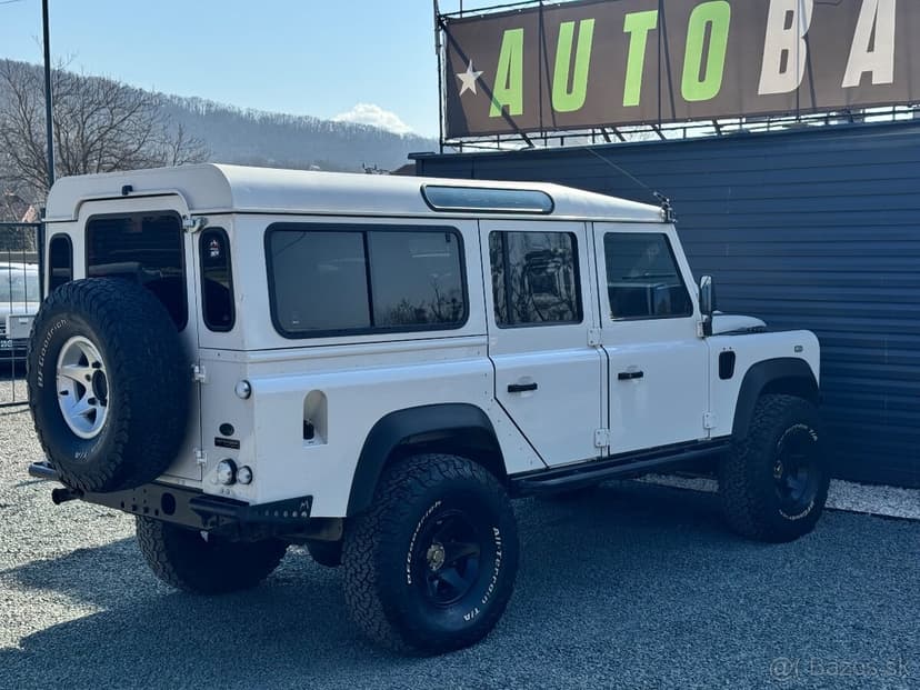 Land Rover Defender 110 2.4 SW S