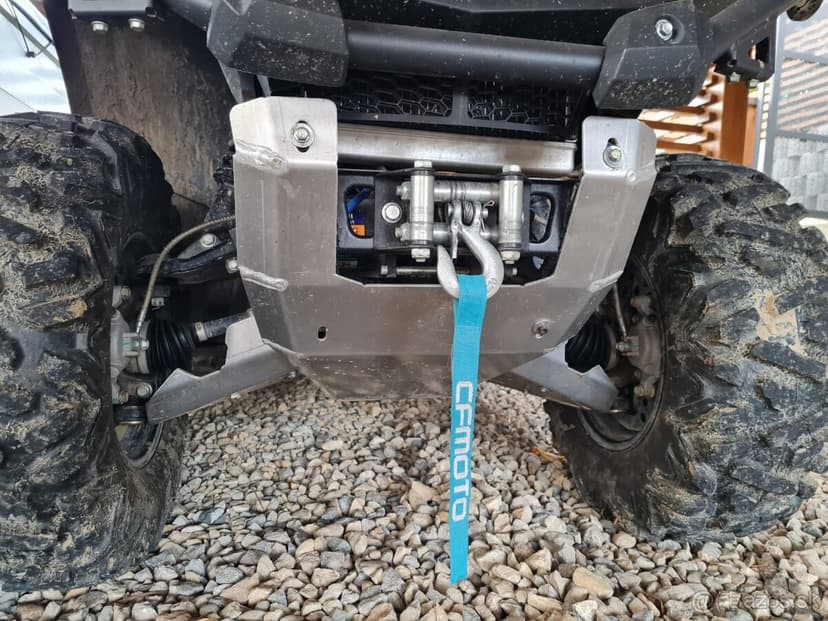 CF Moto Gladiator 520l