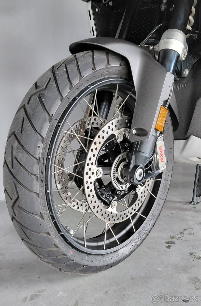 BMW R 1300GS ADVENTURE - TROPHY / Servis v cene motocykla