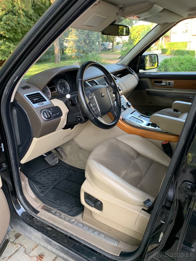 LAND ROVER RANGE ROVER SPORT 3.0 TDV6 • 2013