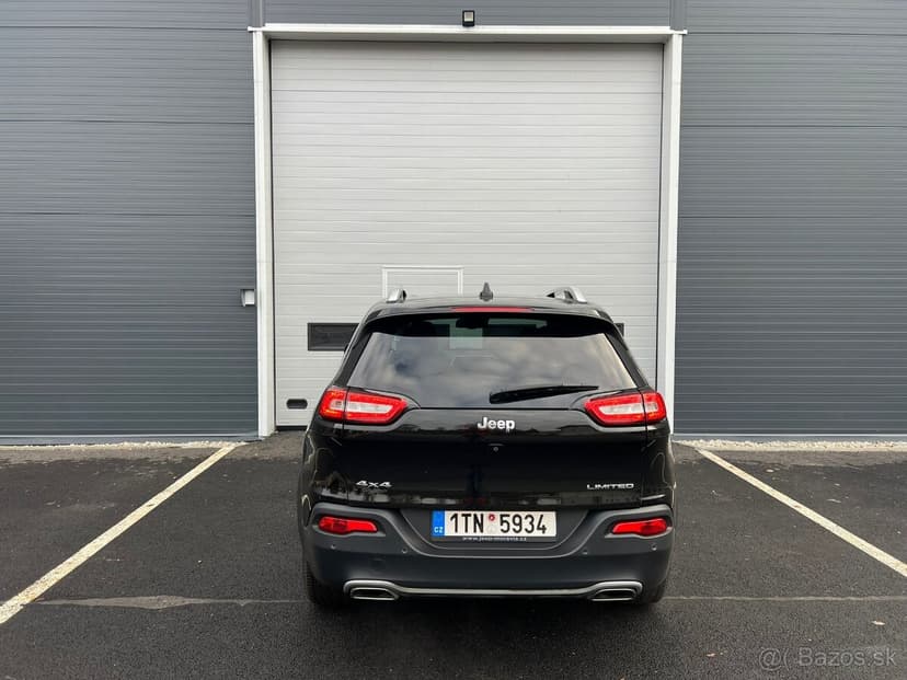 Jeep Cherokee 2.2 CRD 4x4, 88 000 km, ČR (Třinec)