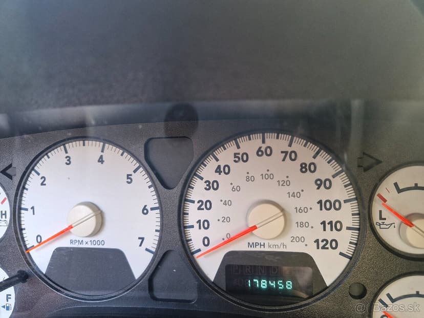 Dodge RAM 1500 5.7 HEMI