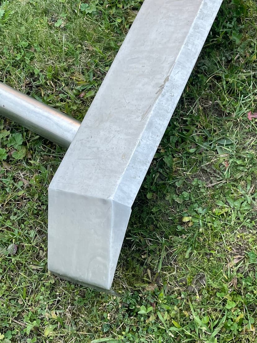 Predný pevnostný nárazník