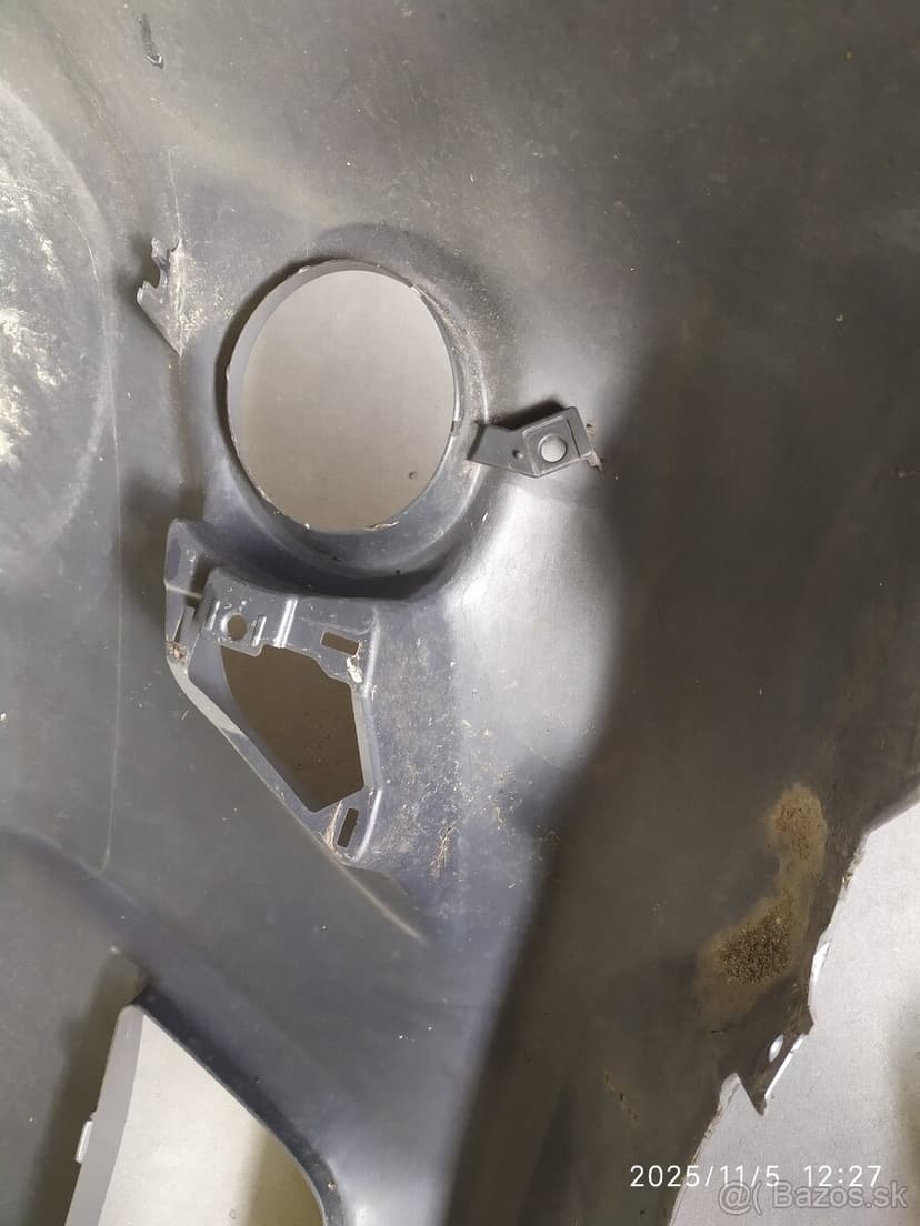 Predný nárazník Toyota Hilux rv 2012-2016