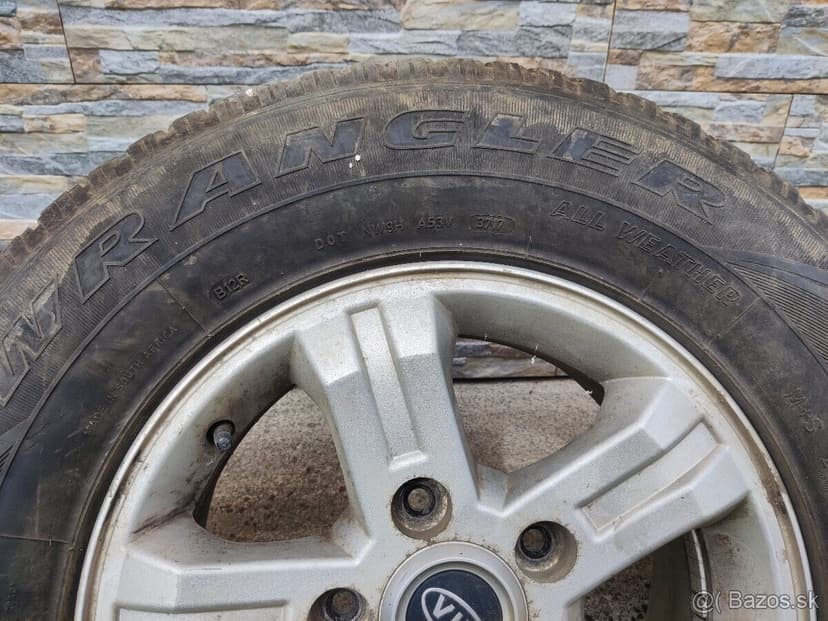 16" Disky KIA s letnymi pneu