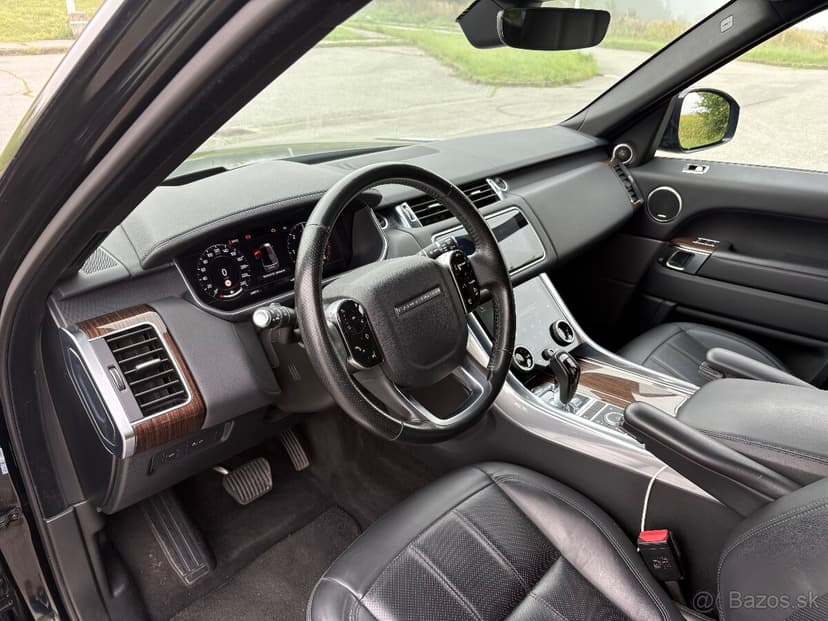 RANGE ROVER SPORT HSE D300  7- MIEST