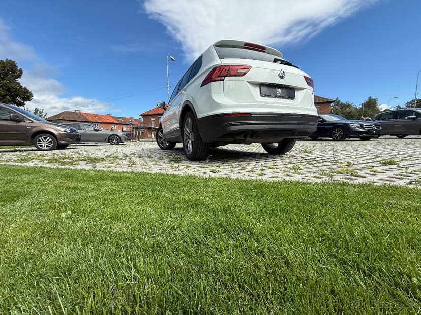 Volkswagen TIGUAN - benzin - komplet servisna historia