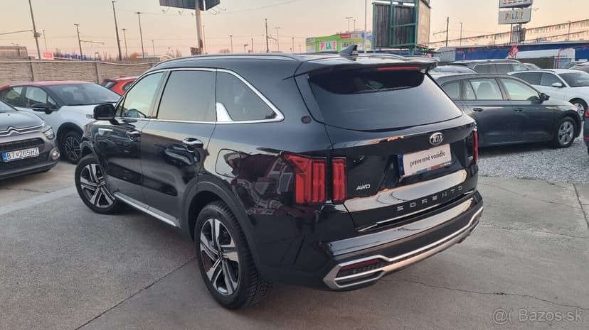 Kia Sorento 1,6 TGDI HEV 132 KW 4x4 AT6 GOLD