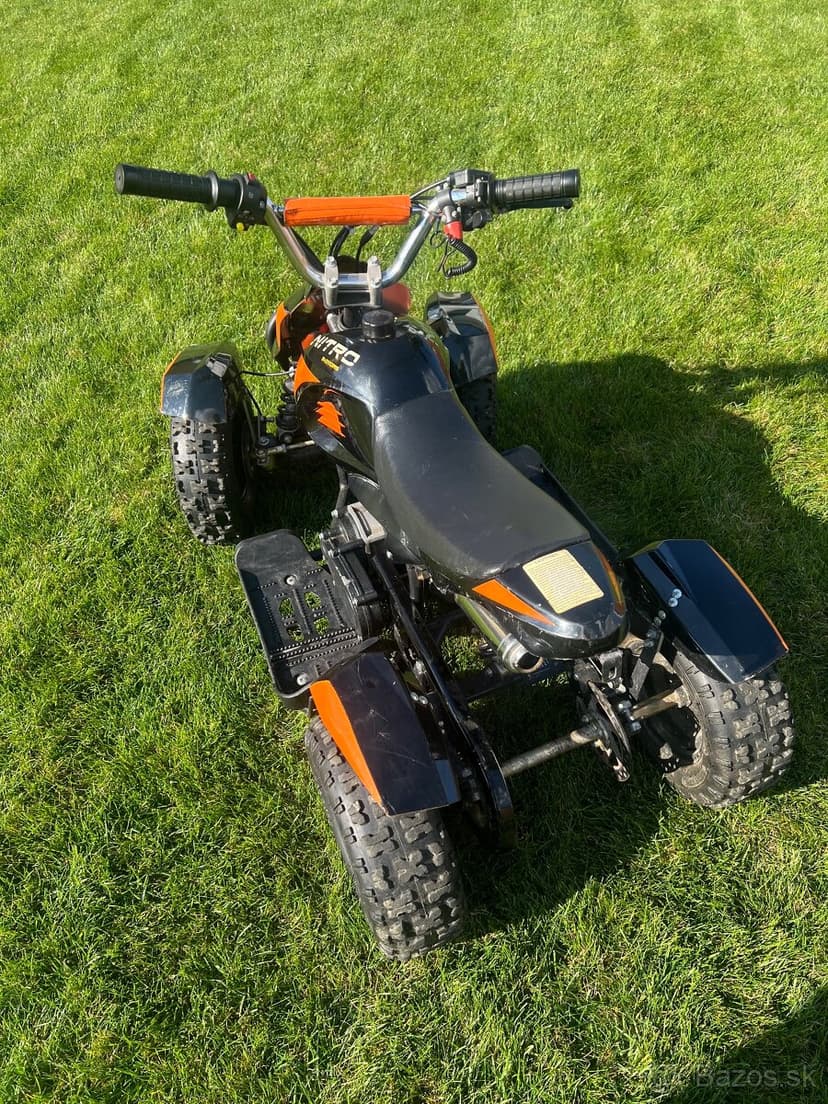 Detská benzínová štvorkolka