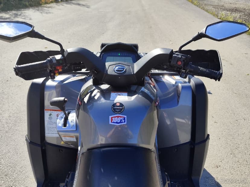 CF MOTO X8 GLADIÁTOR V-TWIN